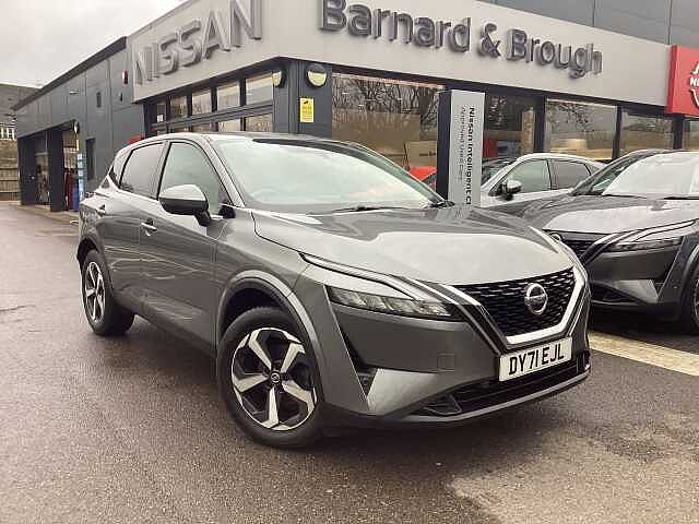 Nissan Qashqai 1.3 DiG-T MH N-Connecta 5dr