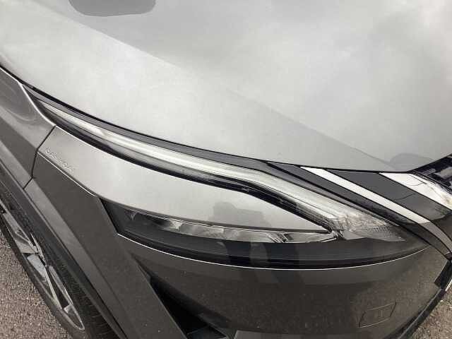 Nissan Qashqai 1.3 DiG-T MH N-Connecta 5dr