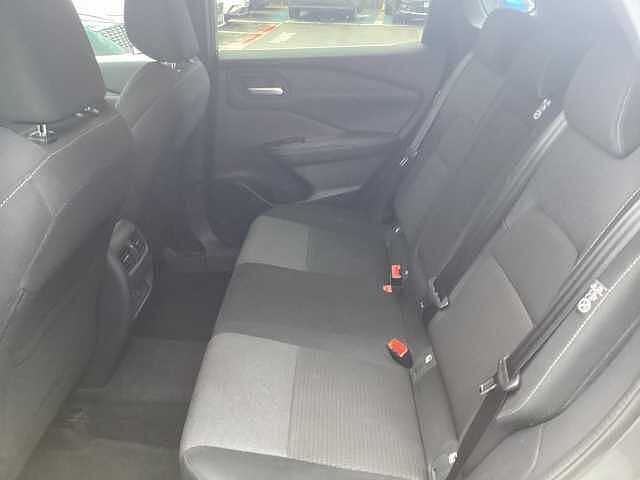 Nissan Qashqai 1.3 DiG-T MH N-Connecta 5dr