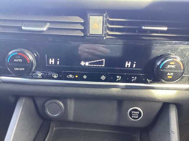 Nissan Qashqai 1.3 DiG-T MH 158 Acenta Premium 5dr Xtronic