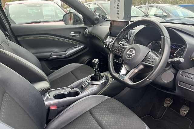 Nissan Juke 1.0 DiG-T 114 Kiiro 5dr
