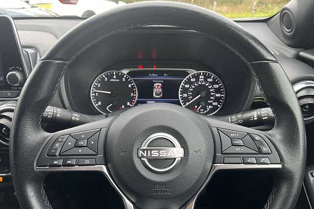Nissan Juke 1.0 DiG-T 114 Kiiro 5dr