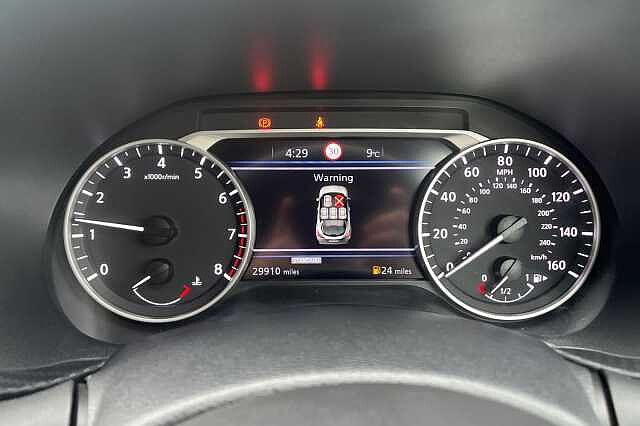Nissan Juke 1.0 DiG-T 114 Kiiro 5dr