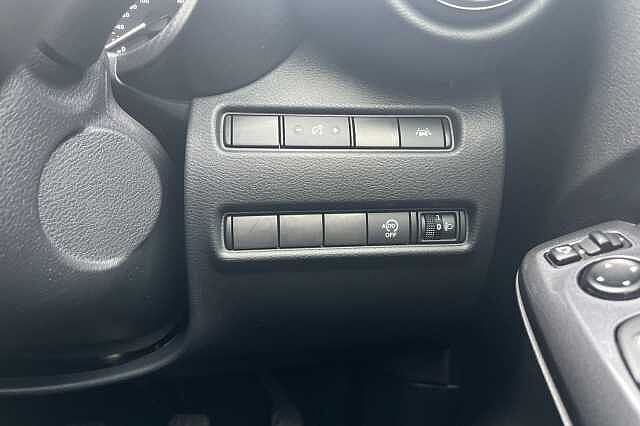 Nissan Juke 1.0 DiG-T 114 Kiiro 5dr