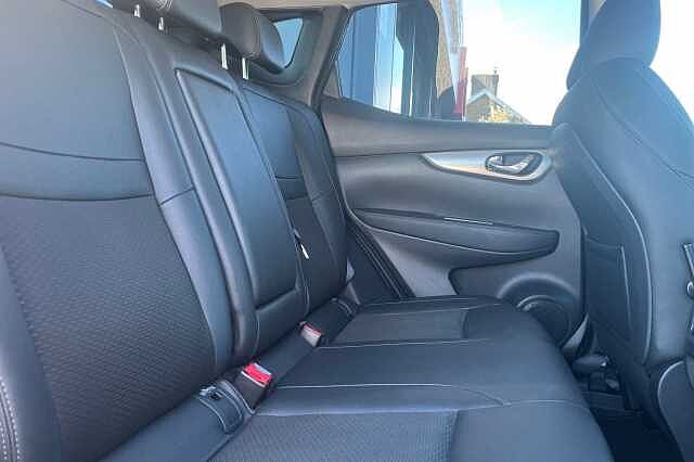 Nissan Qashqai 1.3 DiG-T 160 Tekna 5dr DCT