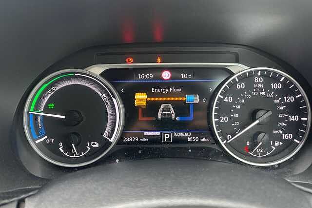 Nissan Juke 1.6 Hybrid Tekna 5dr Auto