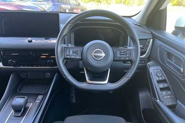 Nissan Qashqai 1.3 DiG-T MH 158 N-Connecta 5dr 4WD Xtronic