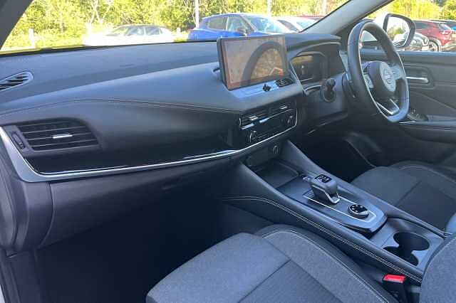 Nissan Qashqai 1.3 DiG-T MH 158 N-Connecta 5dr 4WD Xtronic