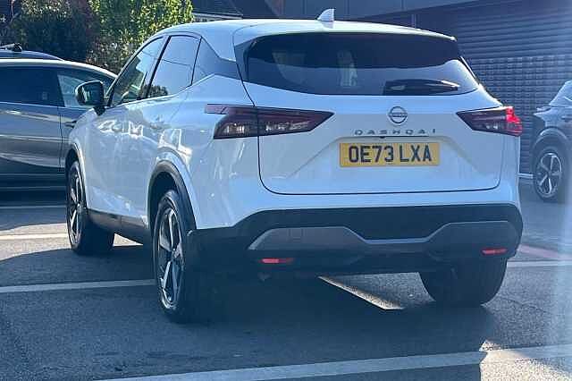 Nissan Qashqai 1.3 DiG-T MH 158 N-Connecta 5dr 4WD Xtronic