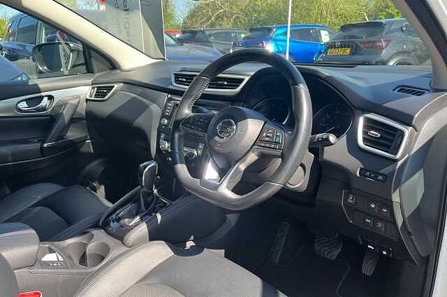 Nissan Qashqai 1.7 dCi Tekna 5dr 4WD CVT