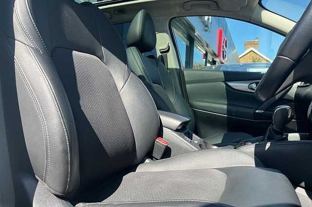 Nissan Qashqai 1.7 dCi Tekna 5dr 4WD CVT