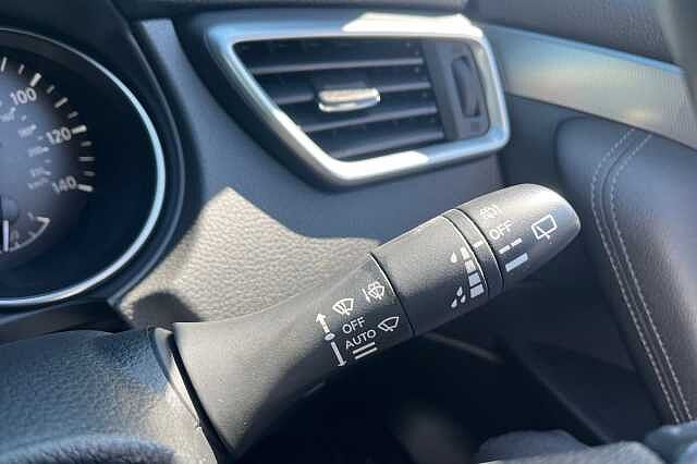 Nissan Qashqai 1.7 dCi Tekna 5dr 4WD CVT