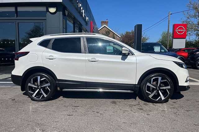 Nissan Qashqai 1.7 dCi Tekna 5dr 4WD CVT