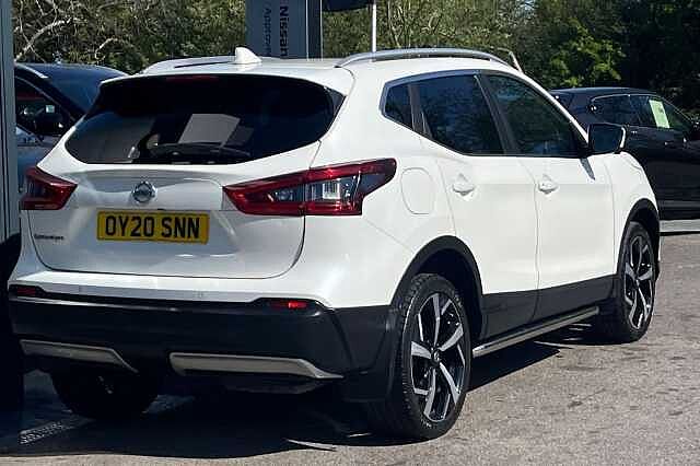 Nissan Qashqai 1.7 dCi Tekna 5dr 4WD CVT
