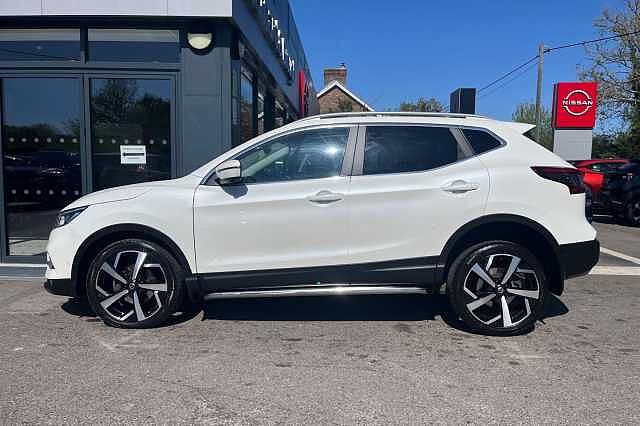 Nissan Qashqai 1.7 dCi Tekna 5dr 4WD CVT