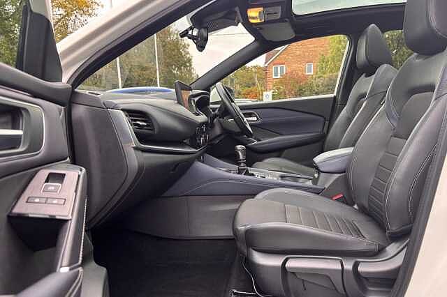 Nissan Qashqai 1.3 DiG-T MH Tekna 5dr