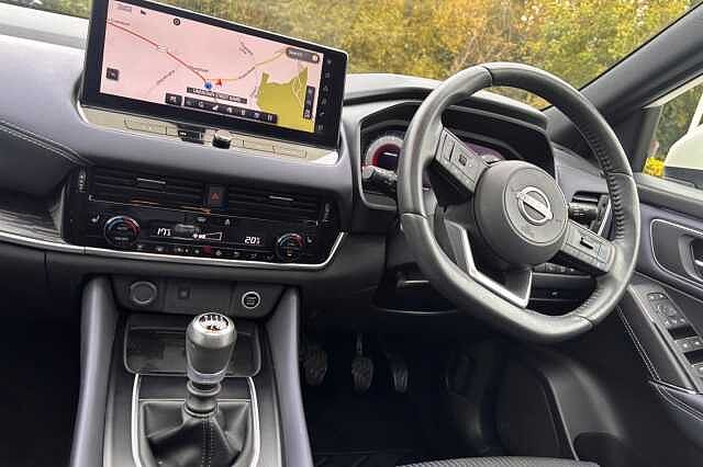 Nissan Qashqai 1.3 DiG-T MH Tekna 5dr