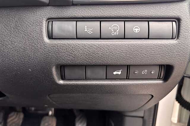 Nissan Qashqai 1.3 DiG-T MH Tekna 5dr