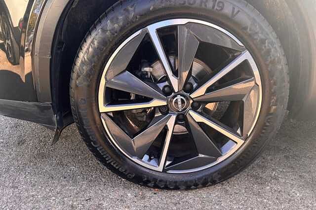 Nissan Qashqai 1.3 DiG-T MH 158 Tekna 5dr Xtronic