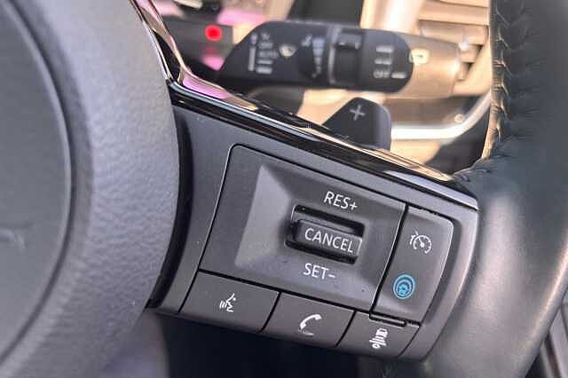 Nissan Qashqai 1.3 DiG-T MH 158 Tekna 5dr Xtronic