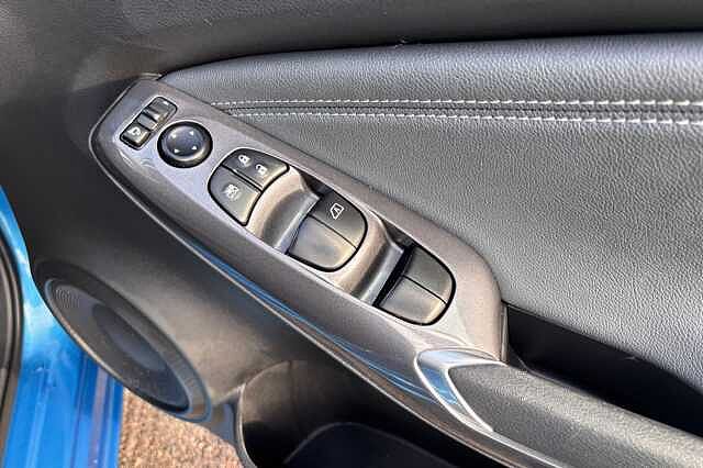 Nissan Juke 1.0 DiG-T 114 N-Connecta 5dr DCT