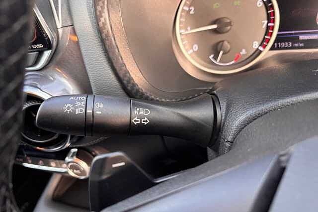 Nissan Juke 1.0 DiG-T 114 N-Connecta 5dr DCT