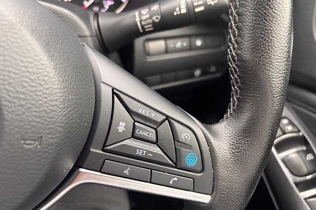 Nissan Juke 1.0 DiG-T 114 Tekna 5dr