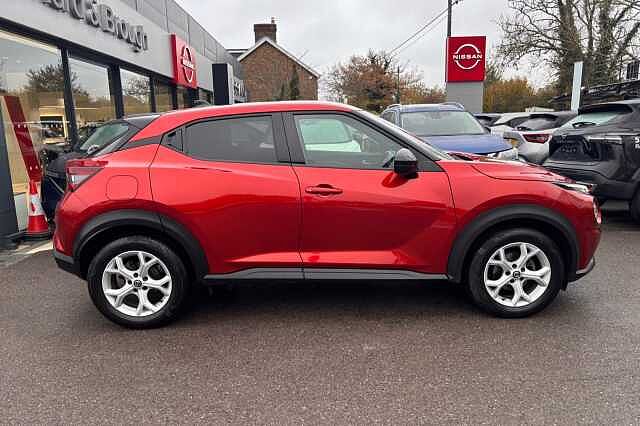 Nissan Juke 1.0 DiG-T N-Connecta 5dr