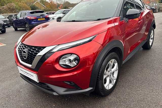 Nissan Juke 1.0 DiG-T N-Connecta 5dr