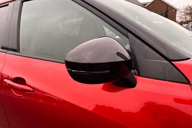 Nissan Juke 1.0 DiG-T N-Connecta 5dr