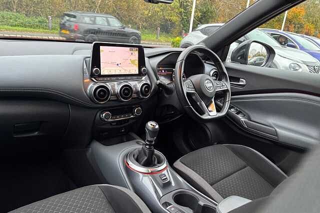 Nissan Juke 1.0 DiG-T N-Connecta 5dr