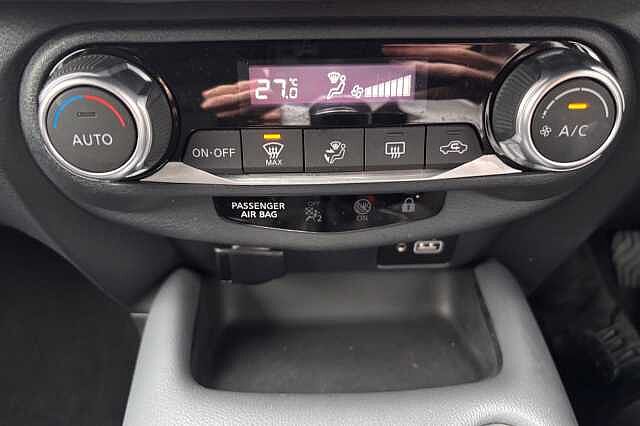 Nissan Juke 1.0 DiG-T N-Connecta 5dr