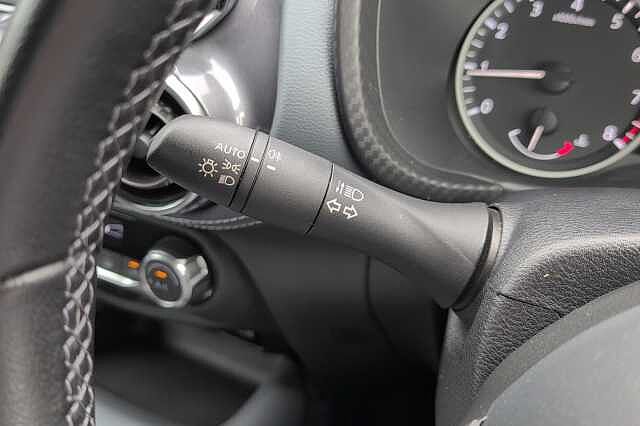 Nissan Juke 1.0 DiG-T 114 N-Connecta 5dr