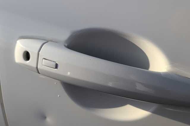 Nissan Juke 1.0 DiG-T 114 N-Connecta 5dr