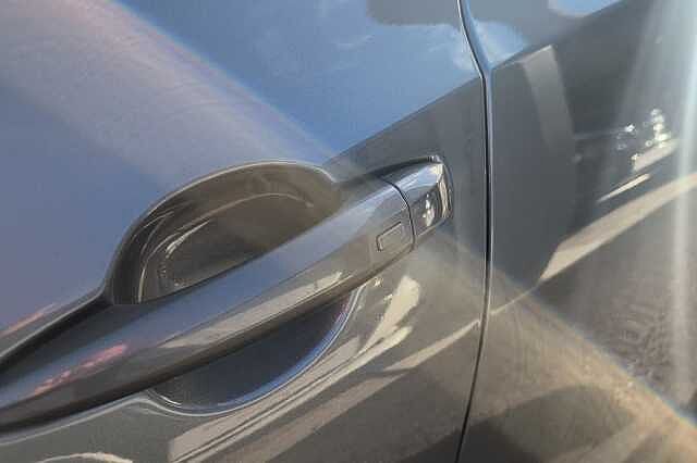 Nissan Juke 1.0 DiG-T 114 N-Connecta 5dr