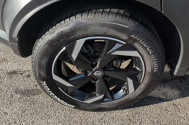 Nissan Juke 1.0 DiG-T 114 N-Connecta 5dr