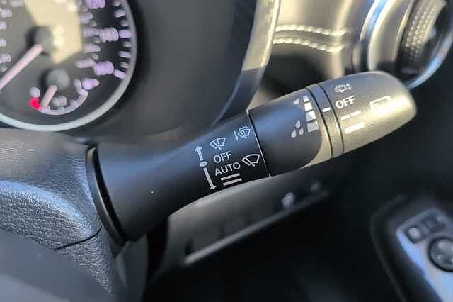 Nissan Juke 1.0 DiG-T 114 N-Connecta 5dr