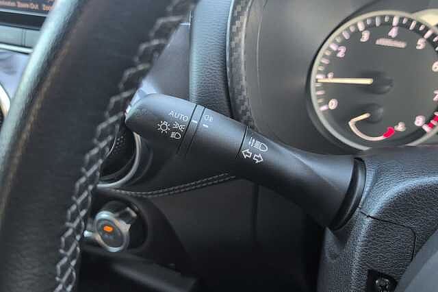 Nissan Juke 1.0 DiG-T 114 N-Connecta 5dr