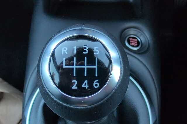 Nissan Juke 1.0 DiG-T 114 N-Connecta 5dr