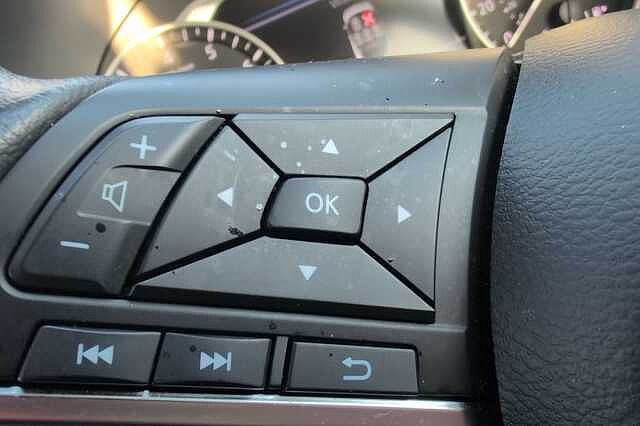 Nissan Juke 1.0 DiG-T 114 N-Connecta 5dr