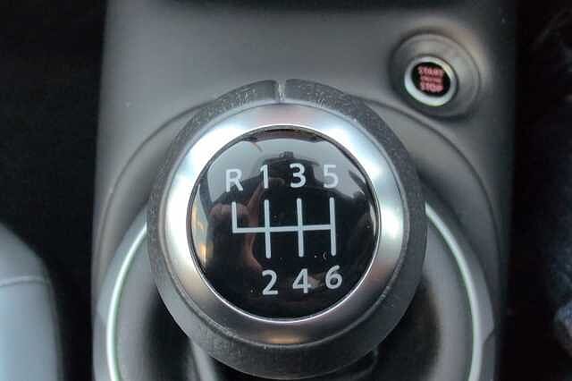 Nissan Juke 1.0 DiG-T 114 N-Connecta 5dr