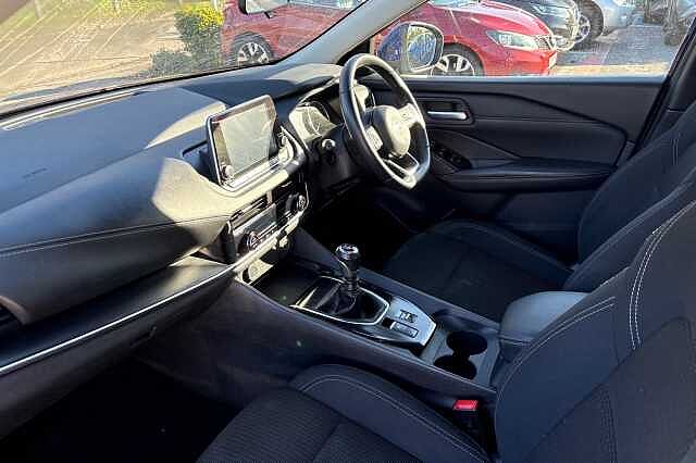 Nissan Qashqai 1.3 DiG-T MH Acenta Premium 5dr