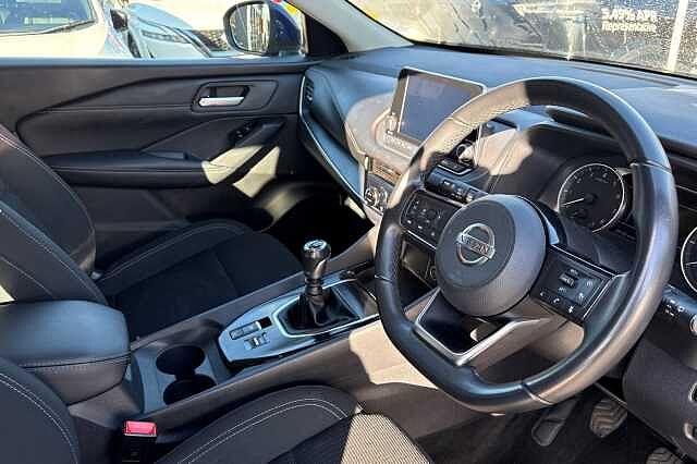 Nissan Qashqai 1.3 DiG-T MH Acenta Premium 5dr