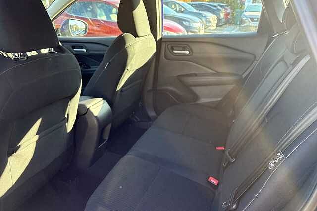 Nissan Qashqai 1.3 DiG-T MH Acenta Premium 5dr