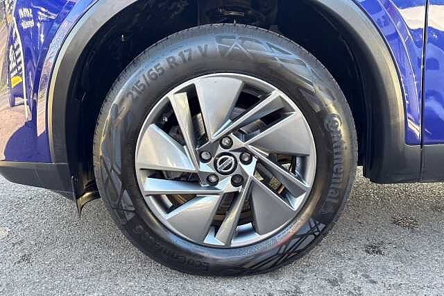 Nissan Qashqai 1.3 DiG-T MH Acenta Premium 5dr