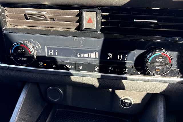 Nissan Qashqai 1.3 DiG-T MH Acenta Premium 5dr