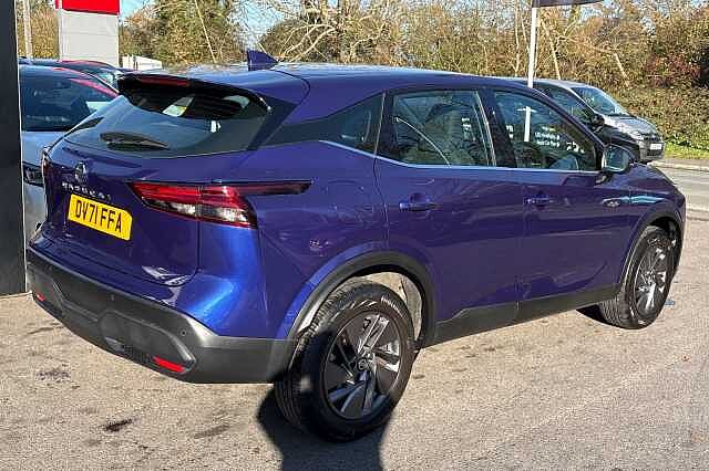 Nissan Qashqai 1.3 DiG-T MH Acenta Premium 5dr